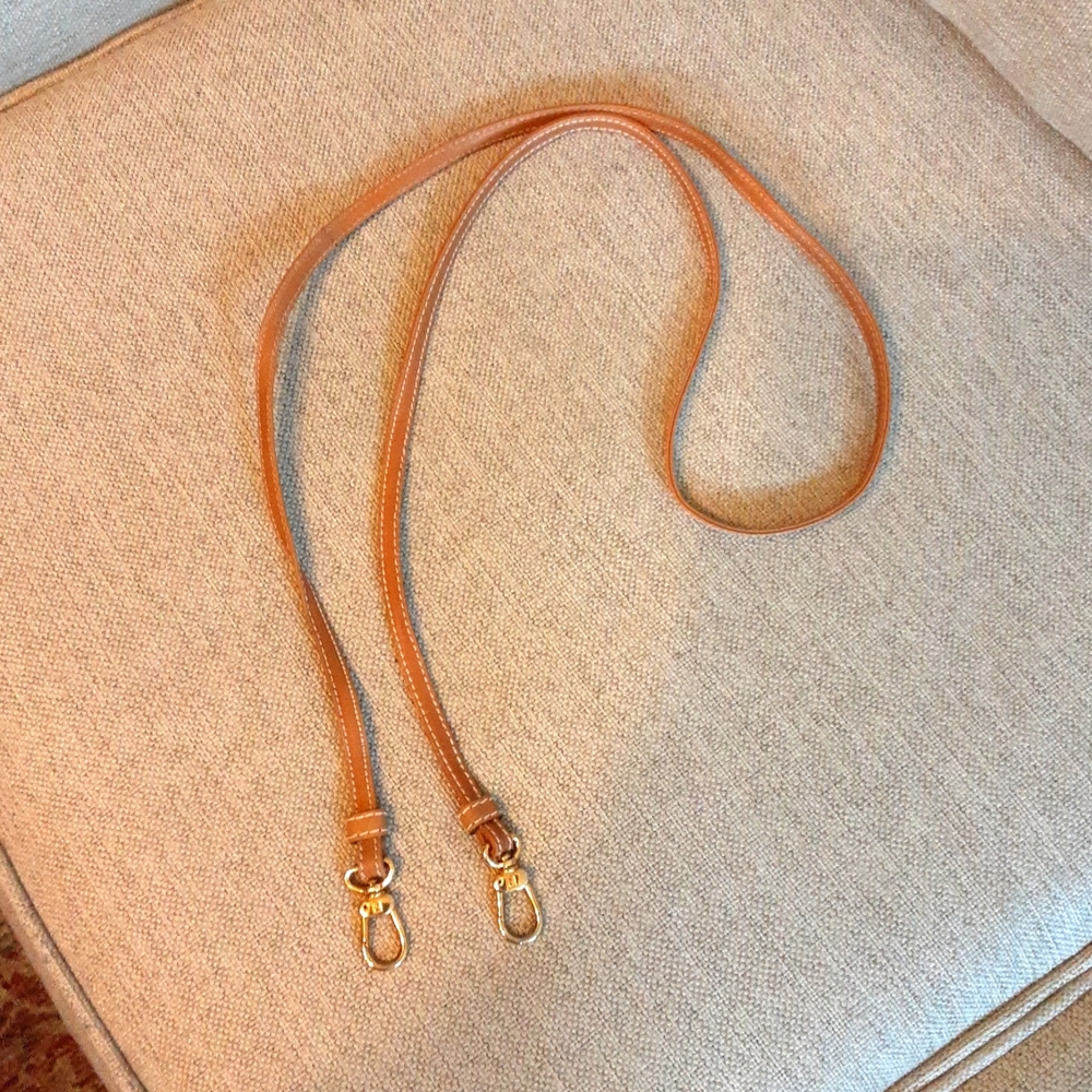 Fendi shoulder crossbody leather strap- replacement. Firm price‼️‼️‼️‼️